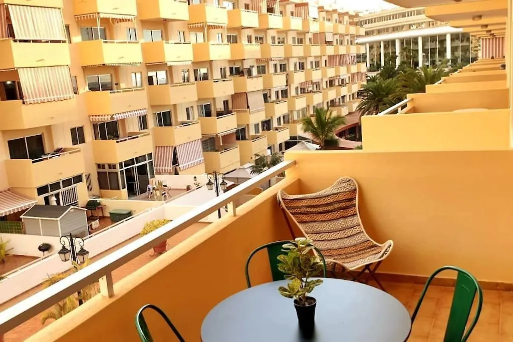 Dulce Magia En Los Cristianos - Tenerife Sur 0*, Los Cristianos (Tenerife)